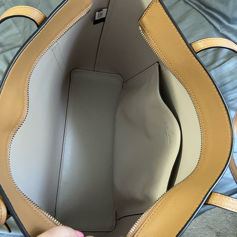 SOLD Kate Spade Cara Large Tote NWOT - Picture 11 of 12